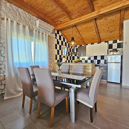 Flamingo - House With Private Pool * Gornji Seget