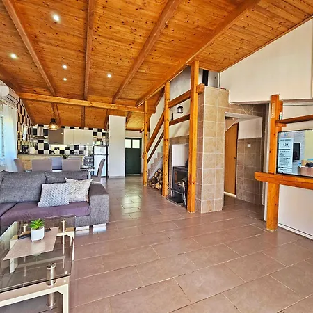 Flamingo - House With Private Pool Gornji Seget