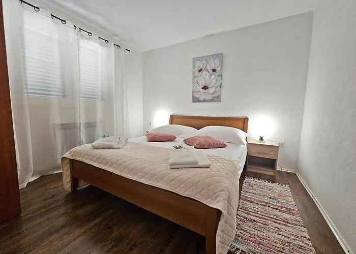 Flamingo - House With Private Pool