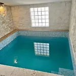 Flamingo - House With Private Pool Vila