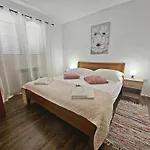 Vila Flamingo - House With Private Pool Gornji Seget