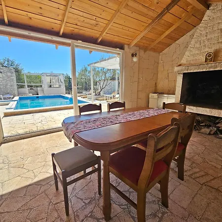 Flamingo - House With Private Pool *